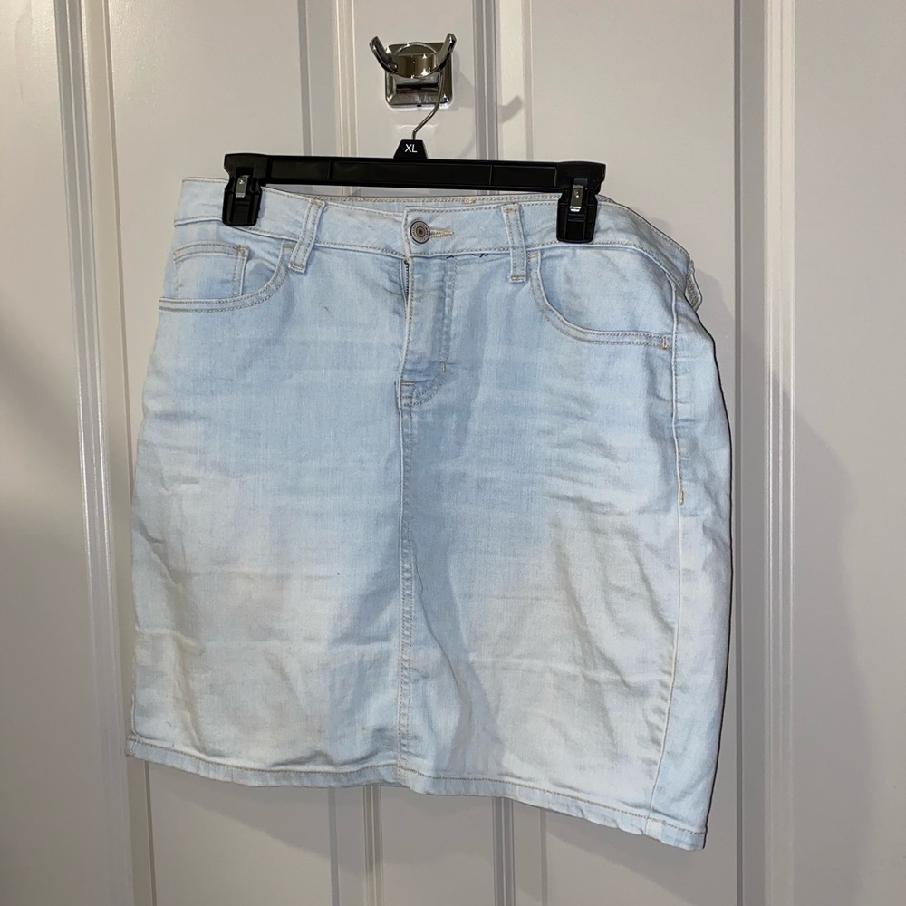 light wash denim skirt